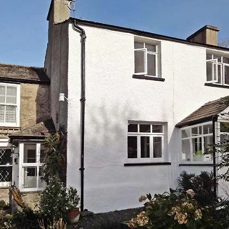 Rose Cottage, Grange-over-sands * Bowland Bridge