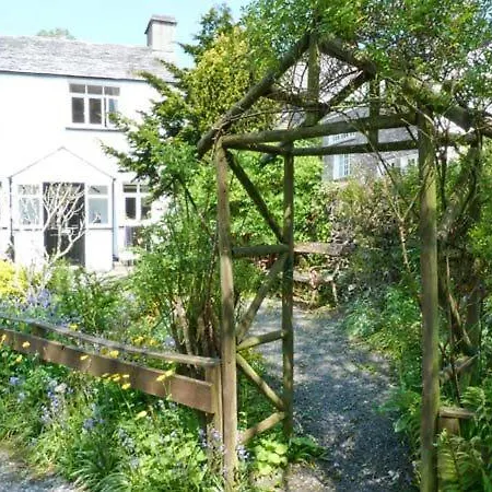 Rose Cottage, Grange-over-sands * Bowland Bridge