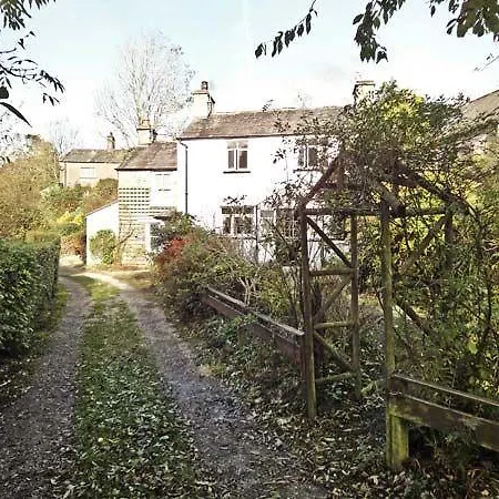 Rose Cottage, Grange-over-sands * Bowland Bridge